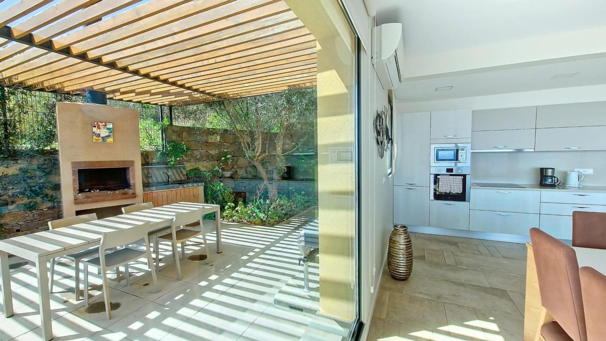 Eden Sun - A Modern Luxury Villa with a Panoramic View Prazeres Exterior foto